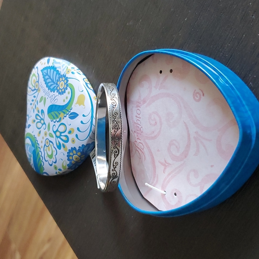 NWT Brighton Canal Silver scrolled bangle bracelet